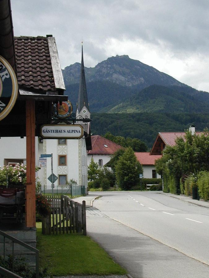 Gaestehaus Alpin - Inkl. Chiemgau-Karte Bergen  Room photo